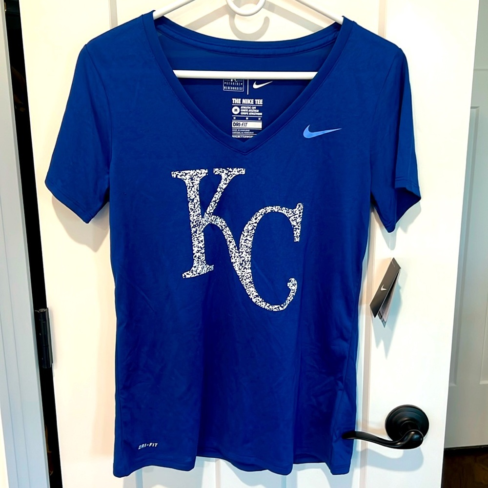 KC Royals women’s tee💙👑